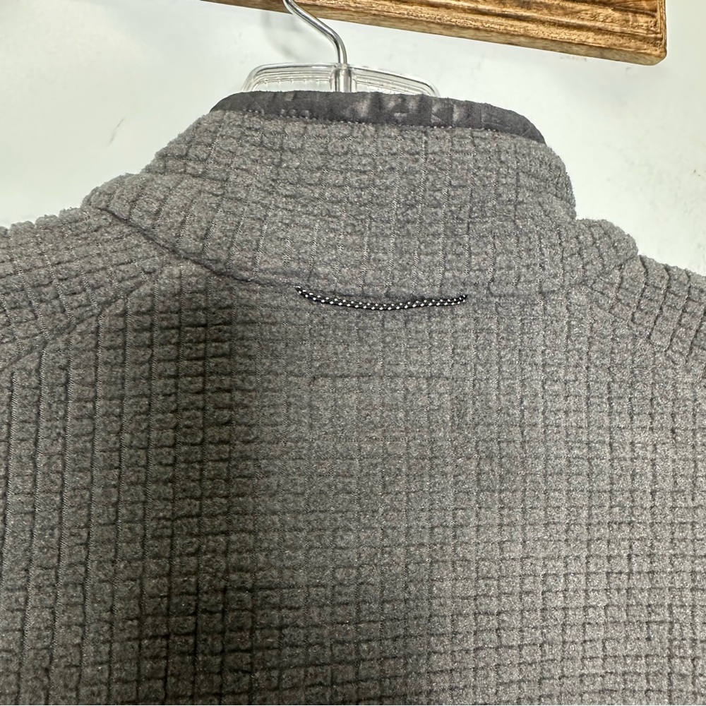 Rapha Men’s Gray 1/2 Zip Explore Technical Pullov… - image 8